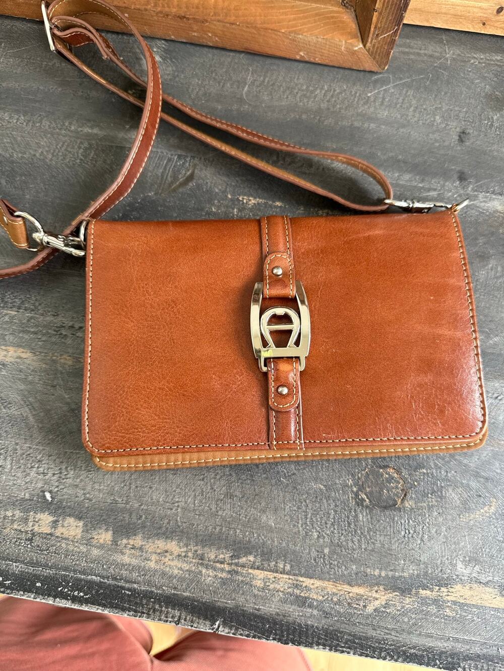 Etienne Aigner Brown Leather Crossbody Wallet Organizer Bag Horseshoe Logo
